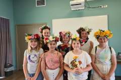 School-Holiday-Program-Make-your-own-flower-Crown-in-Moranbah-April-2021-2